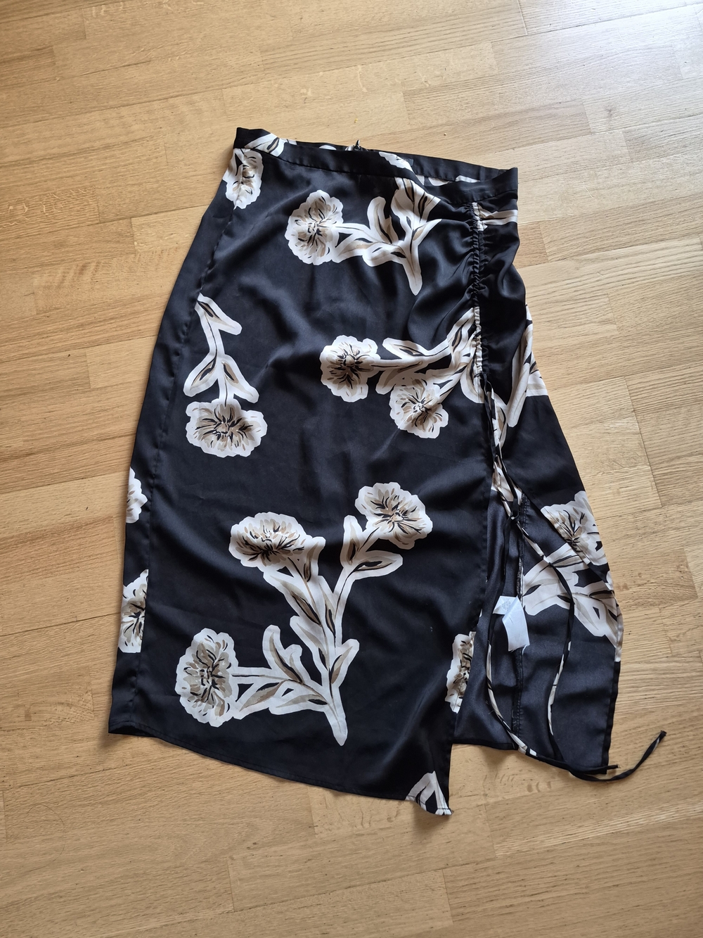 Banana Republic Black Midi Satin Skirt with Cream Floral Print